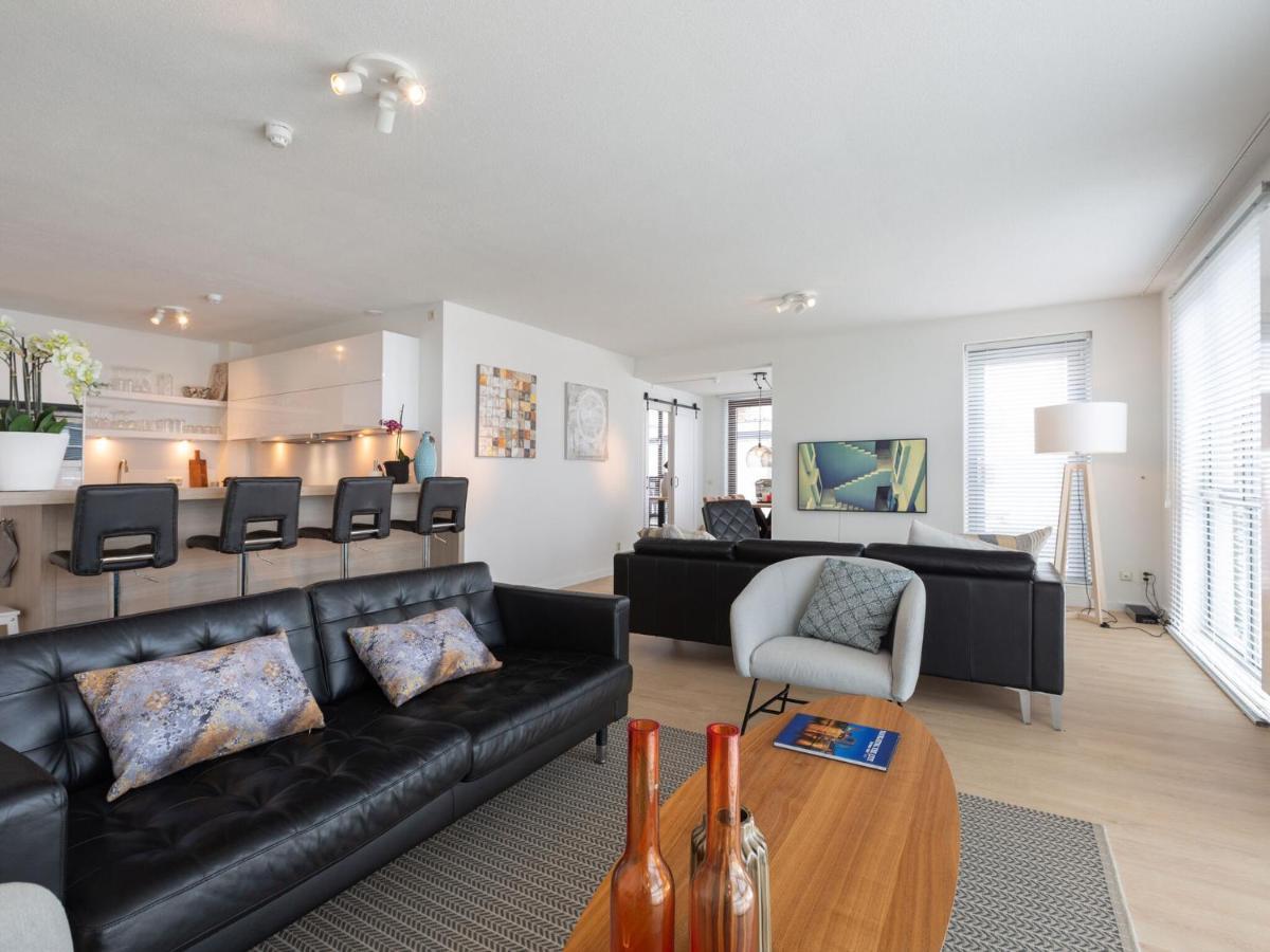 Spacious In Near Seabeach
